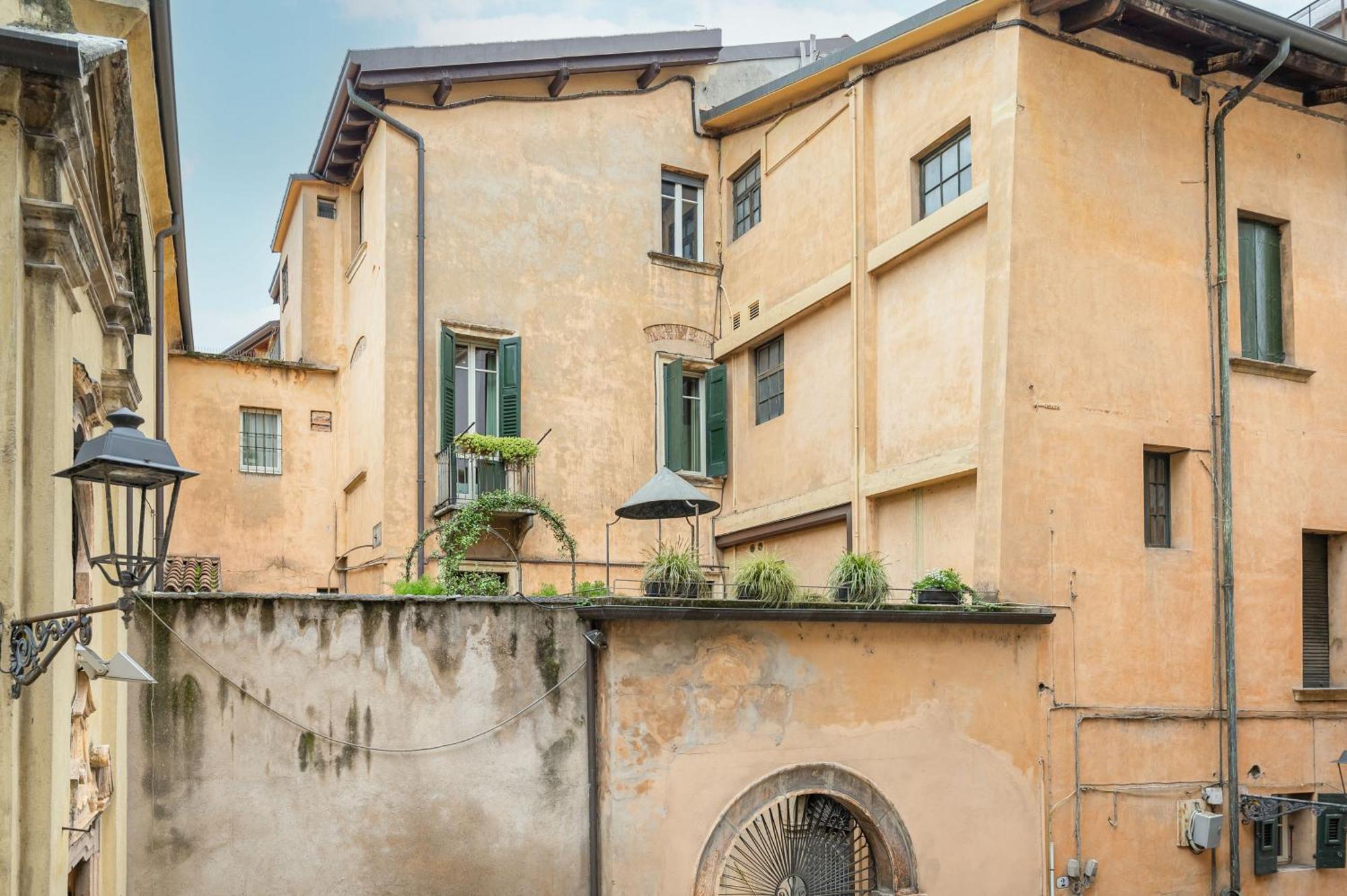 Arena Flat: Verona Centre Exterior photo